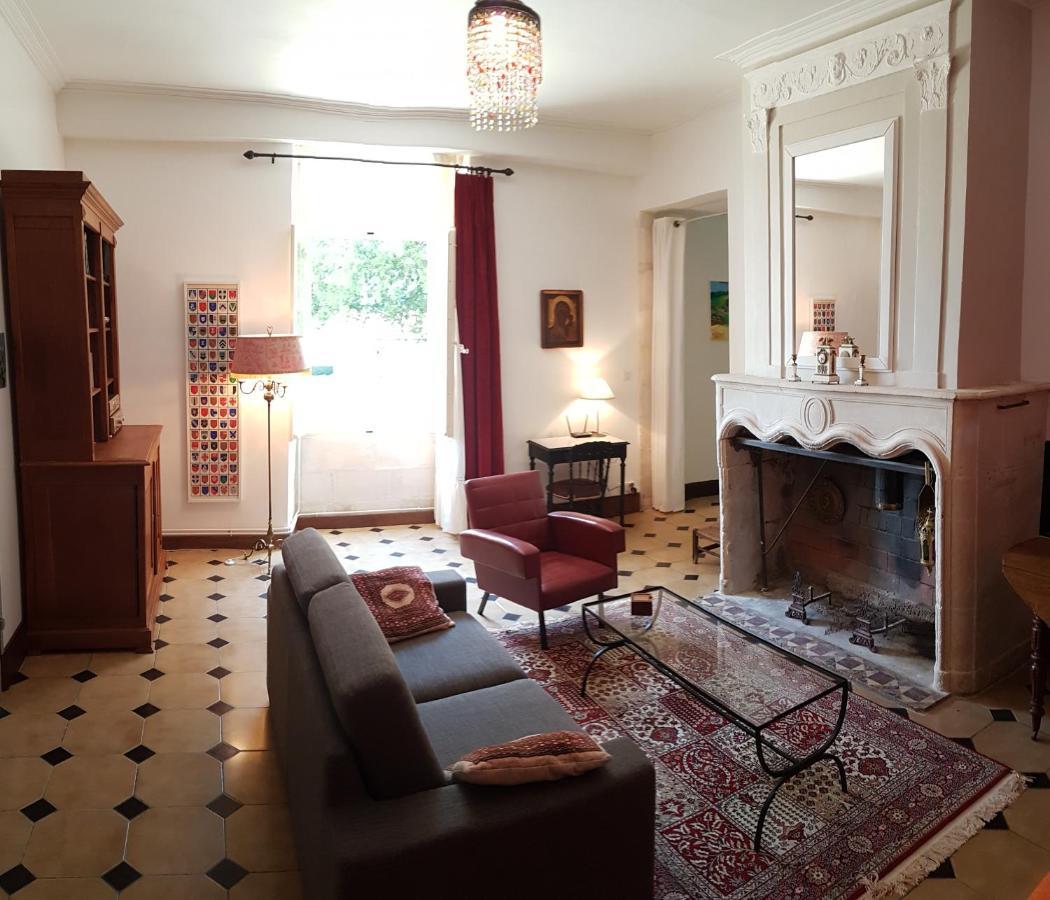 Gite Du Chateau De Pernan Avy Eksteriør billede